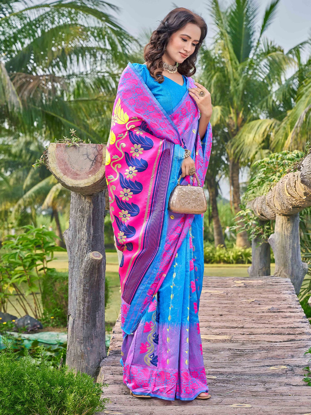 

Chandbaali Ethnic Motifs Woven Design Zari Jamdani Saree, Blue