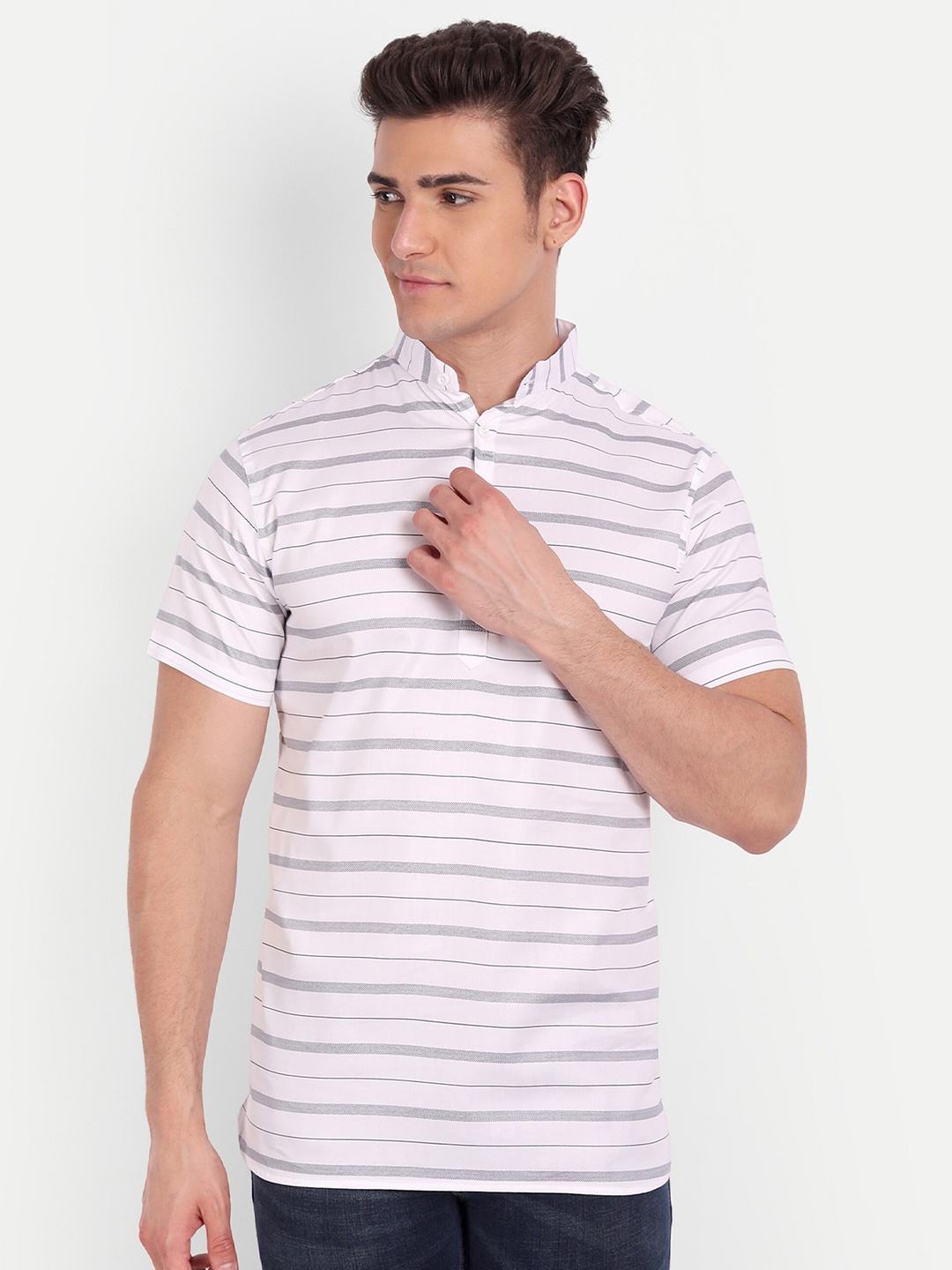 

Vida Loca Striped Mandarin Collar Pure Cotton Kurta, Off white