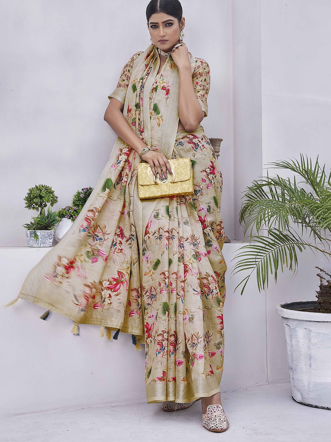 

Ariya Prints Woven Design Floral Printed Zari Saree, Cream