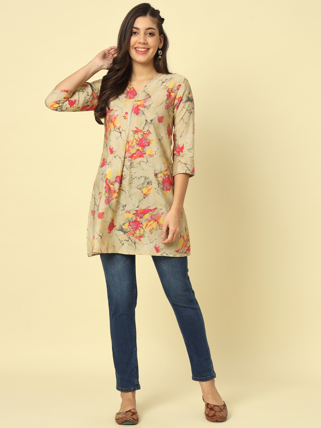 

Meeranshi Abstract Printed V-Neck Three-Quarter Sleeves Pure Silk Top, Beige