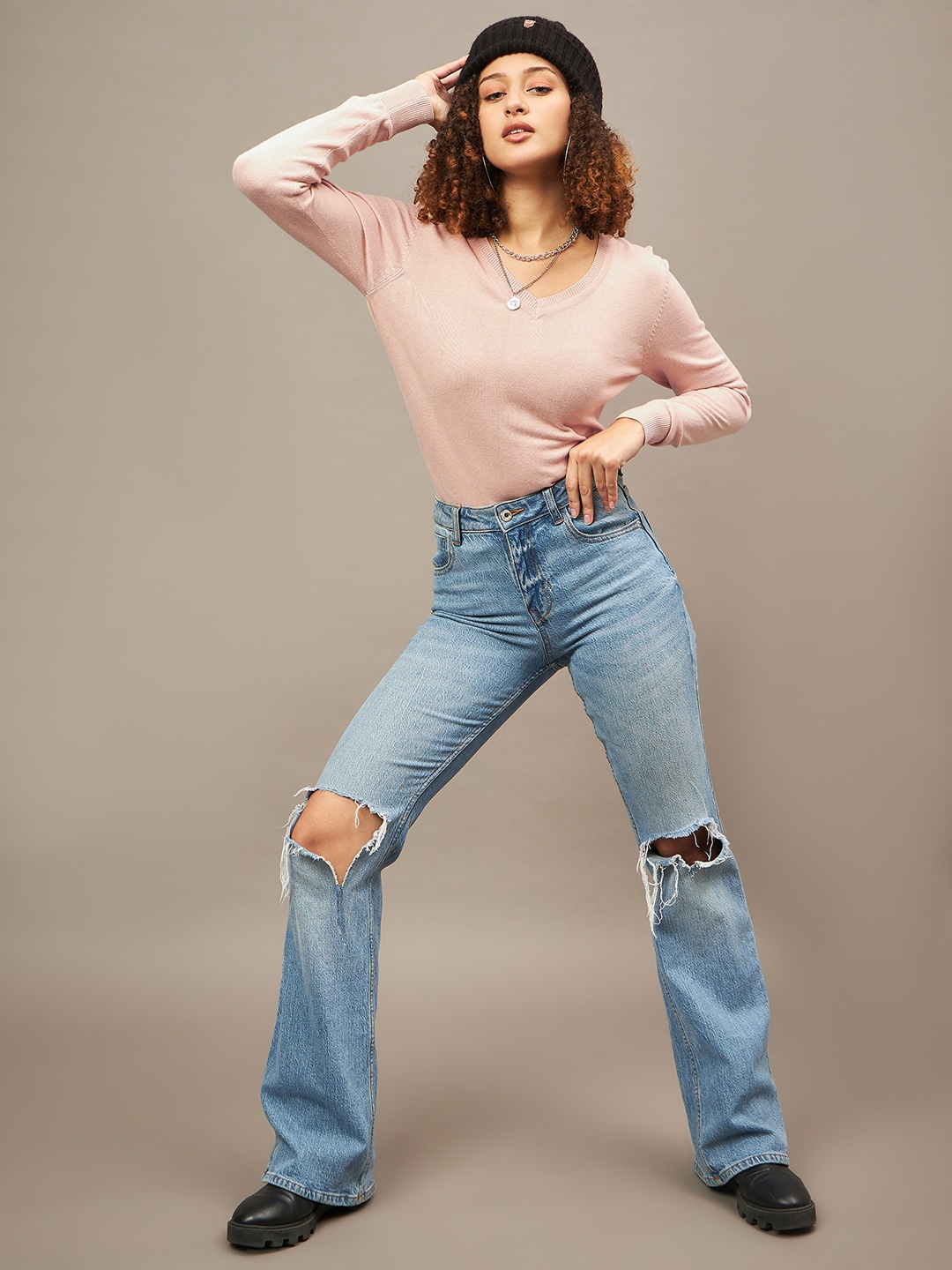 

The Roadster Lifestyle Co. Peach Knitted Cotton V-Neck Sweaters
