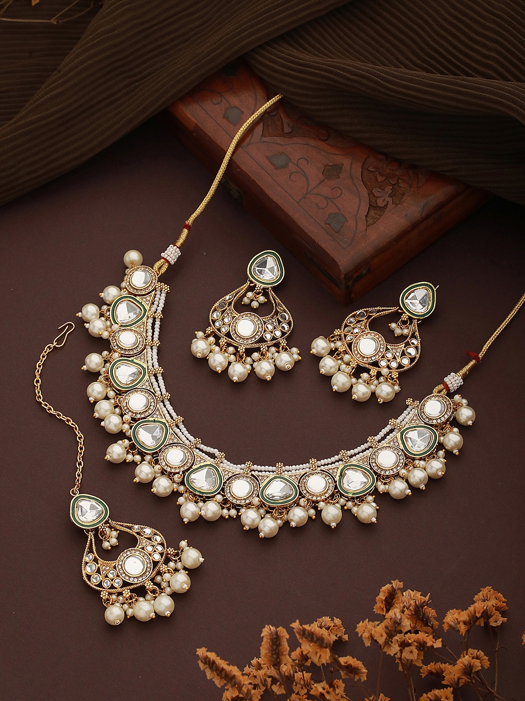 

Jazz and Sizzle Gold-Plated Kundan Stone Studded Jewellery Set