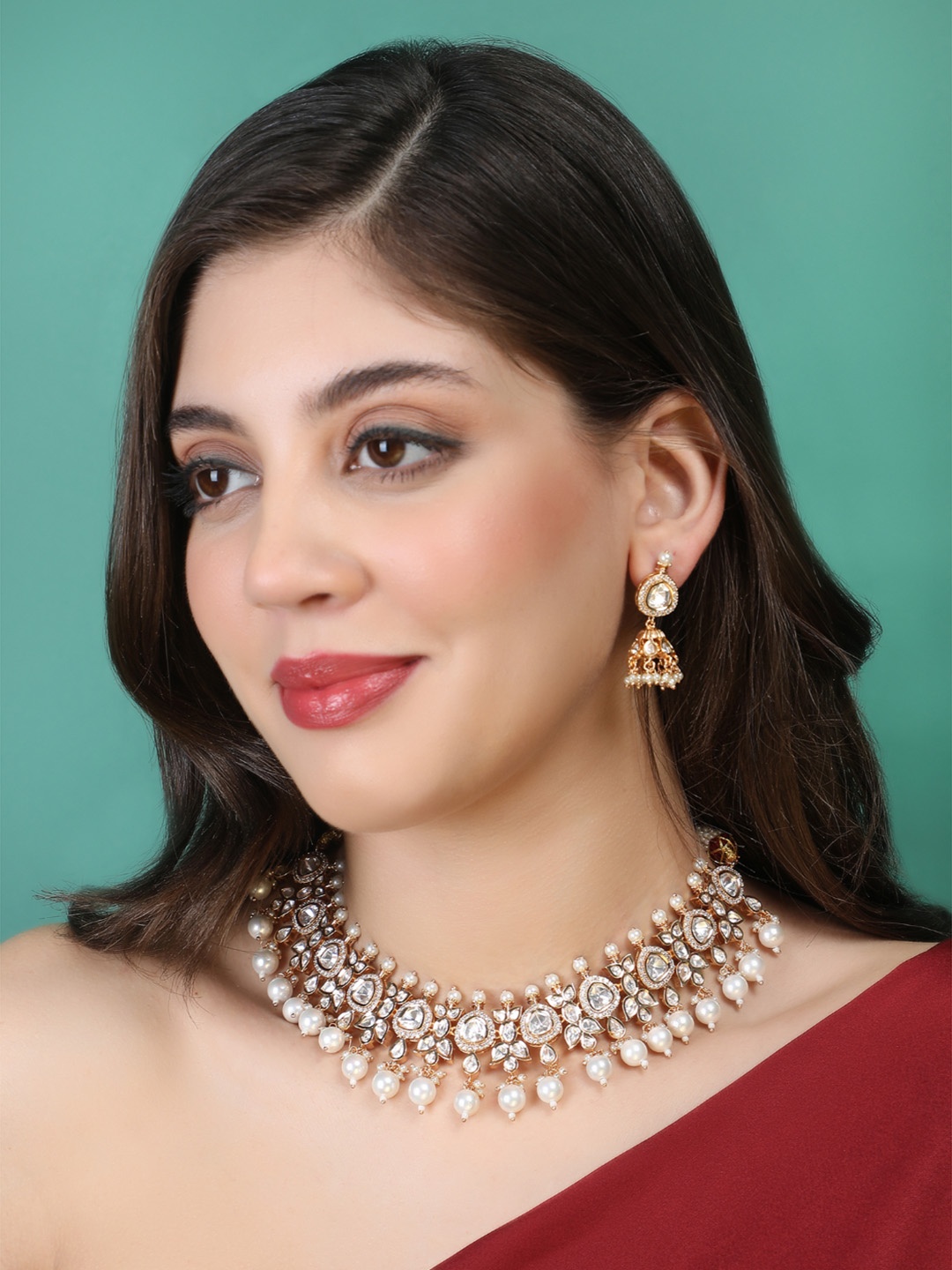 

AURAA TRENDS 22KT Gold-Plated Kundan Stone Studded Necklace & Earrings