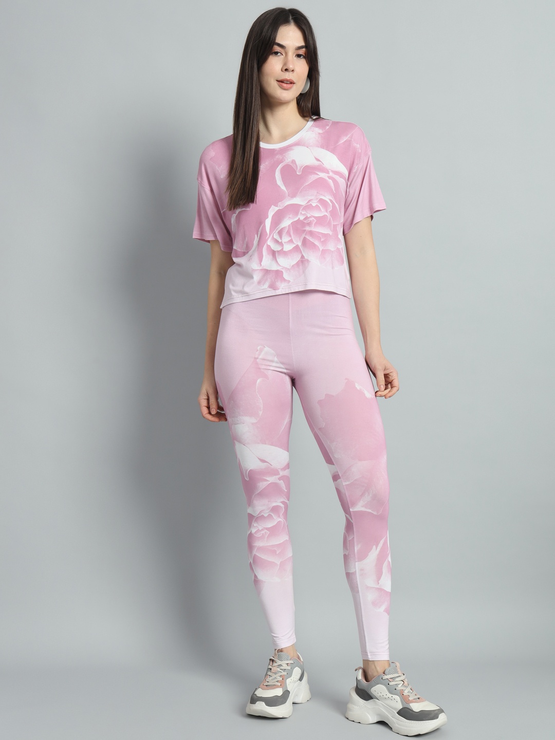 

NEWD Printed Top With Leggings, White