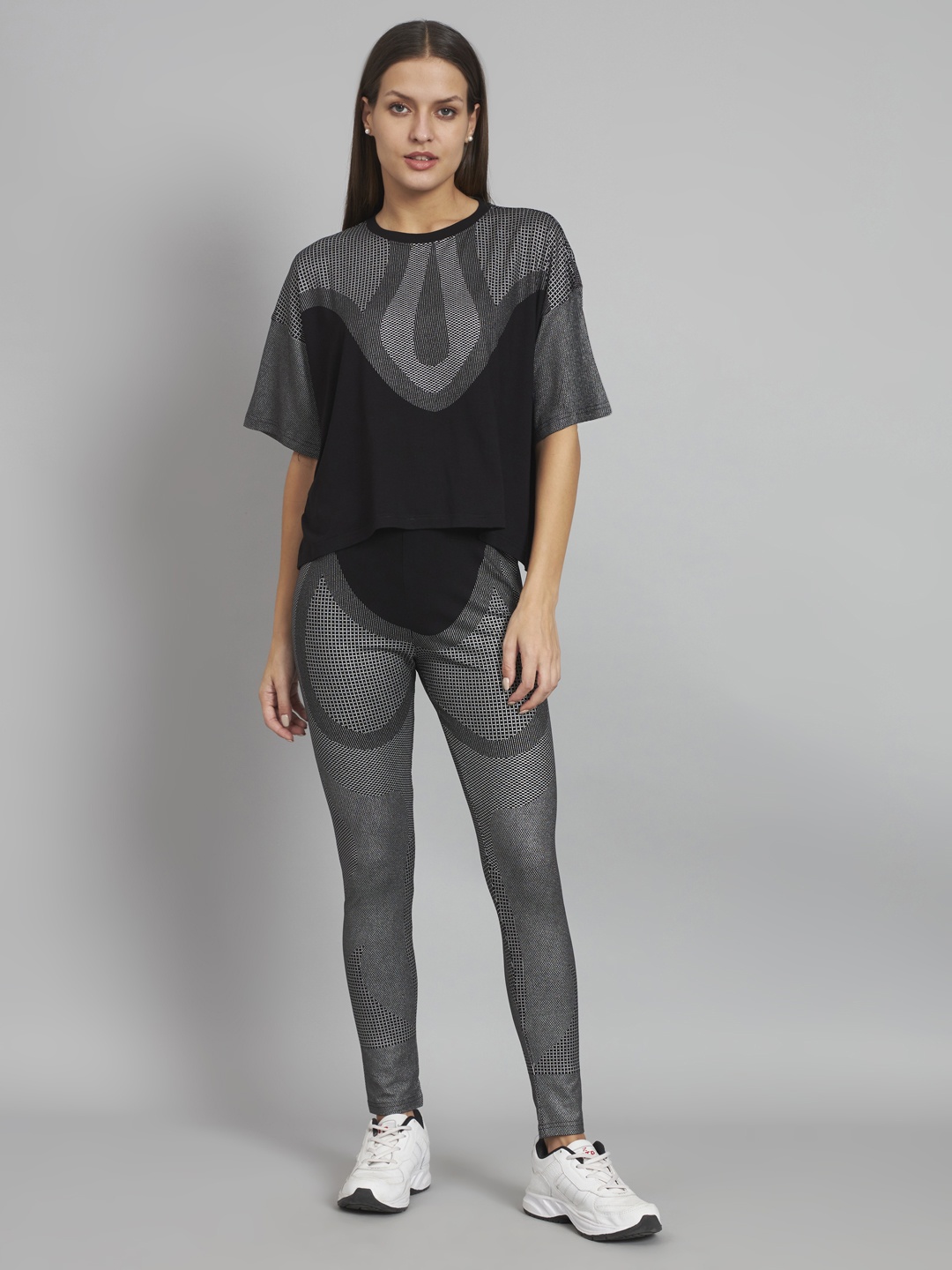 

NEWD Geometric Printed T-Shirt With Leggings Sports Co-Ords, Black