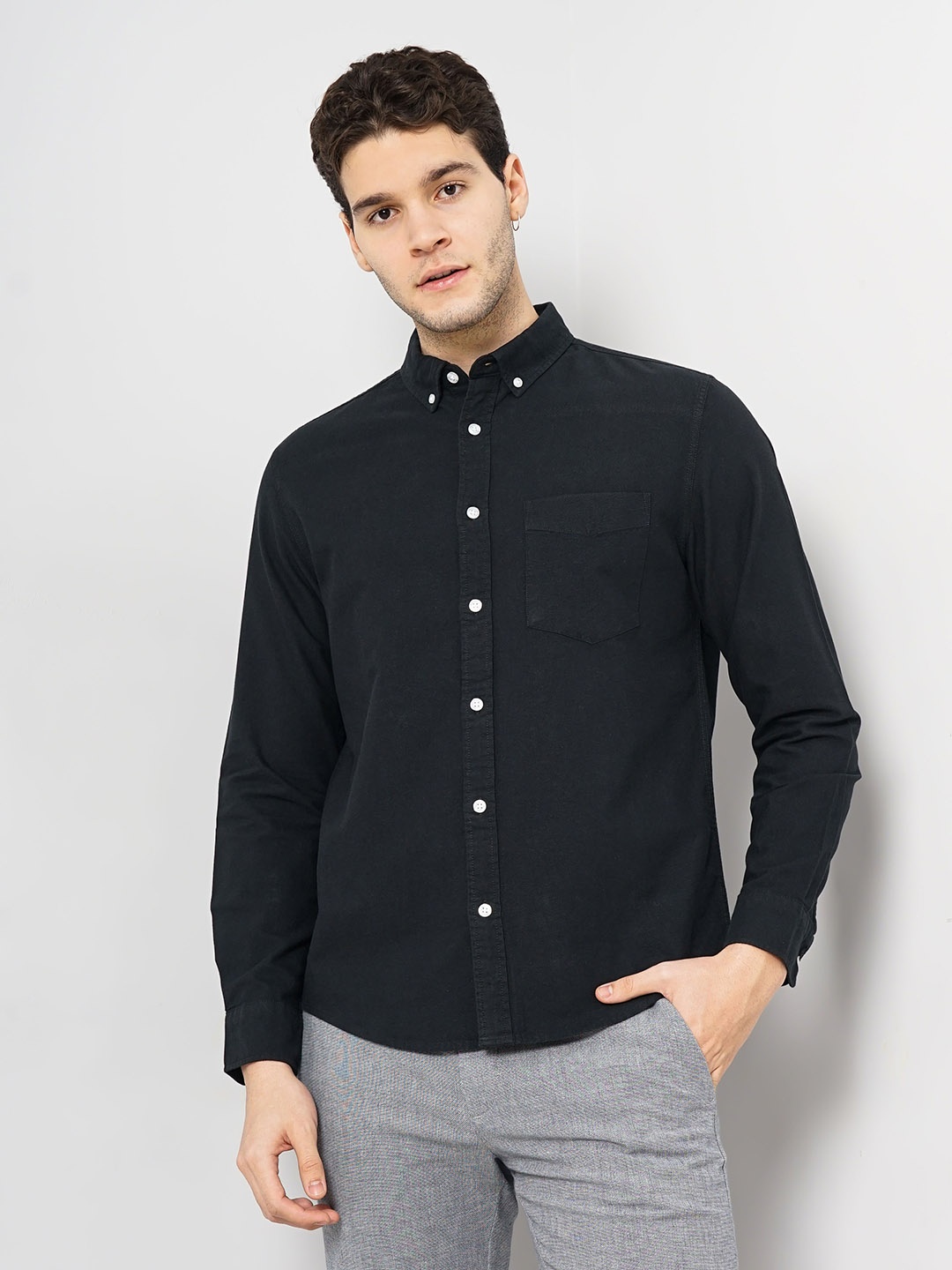 

Celio Button Down Collar Long Sleeves Cotton Classic Opaque Casual Shirt, Black