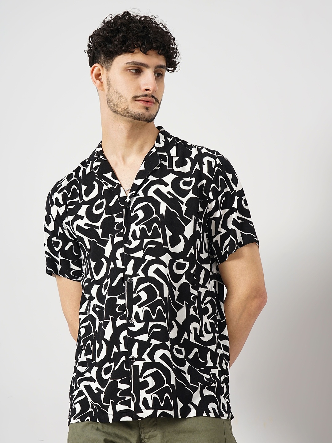 

Celio Spread Collar Classic Abstract Printed Casual Shirt, Black