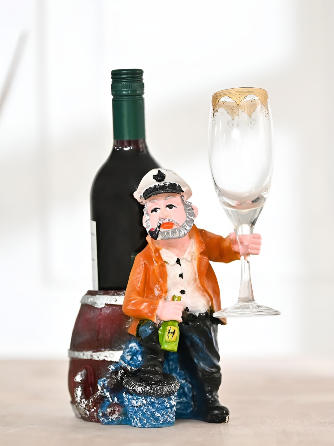 

DecorTwist Resin Beer Wine Bottle Holder, Black