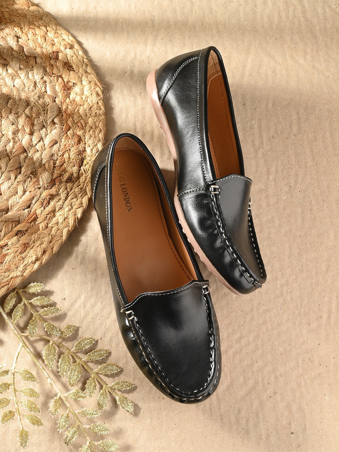 

CLOG LONDON Women Textured Round Toe Loafers, Black