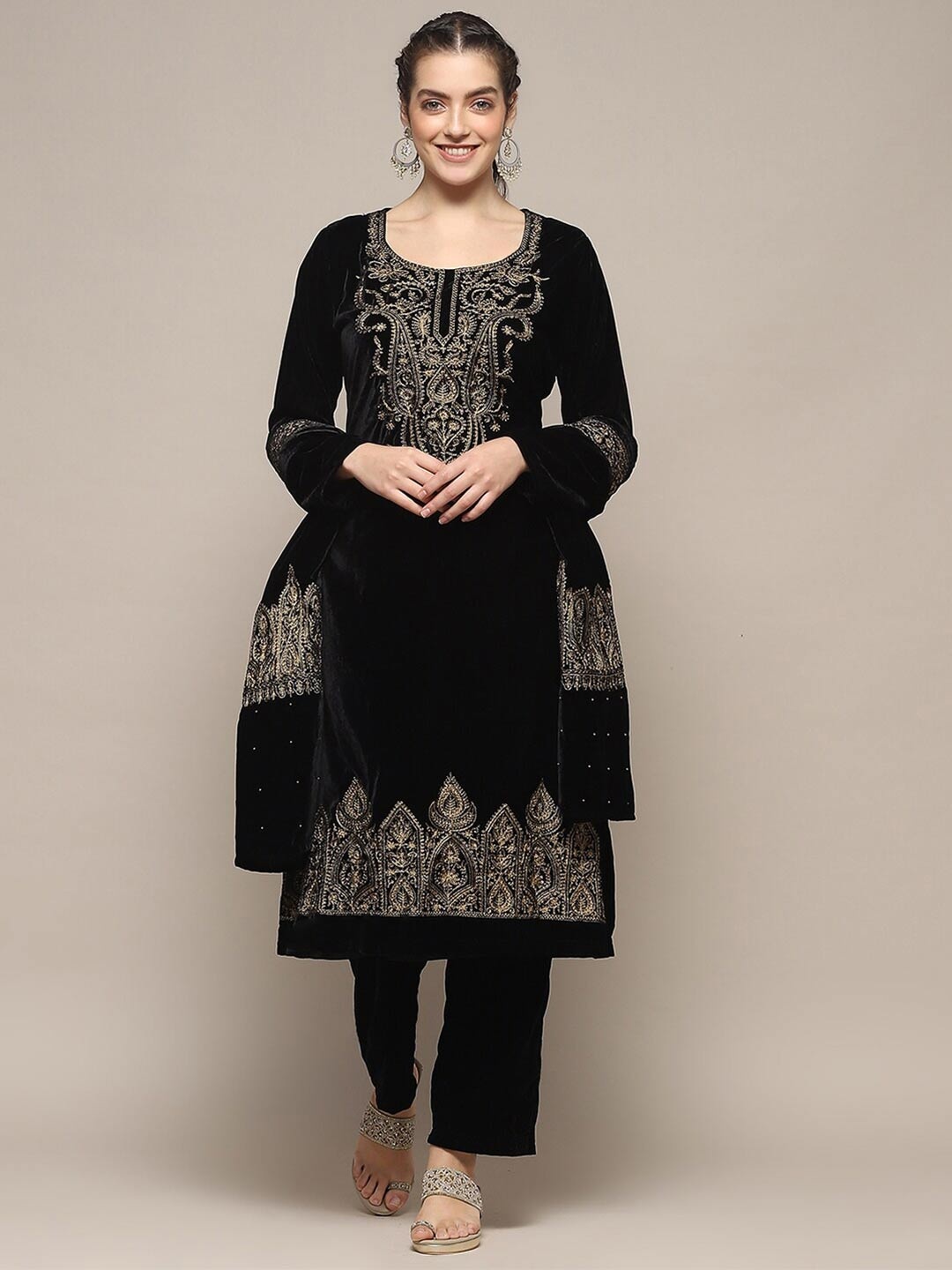 

Biba Floral Embroidered Regular Kurta With Trousers & Dupatta, Black