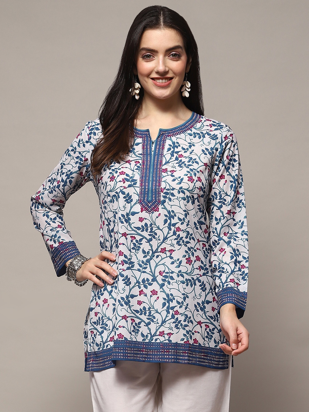 

Biba Floral Printed Round Neck Long Sleeves Kurti, Blue