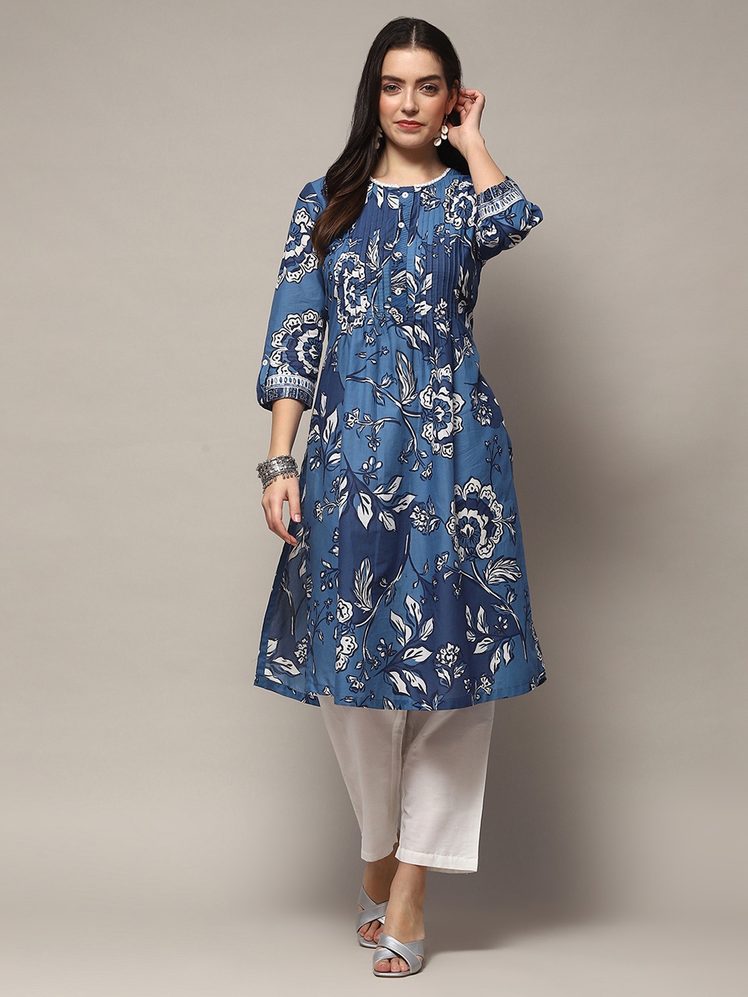 

Biba Floral Printed Flared Roll-Up Sleeves A-Line Straight Kurta, Blue