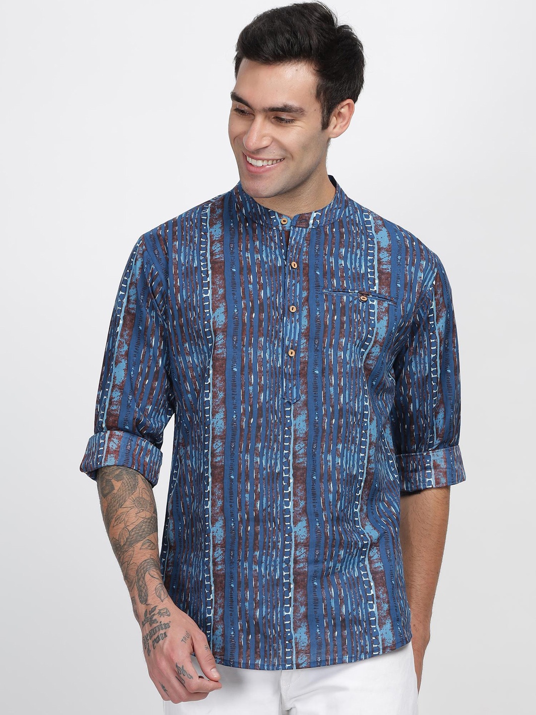 

Anouk Striped Mandarin Collar Cotton Straight Short Kurta, Blue