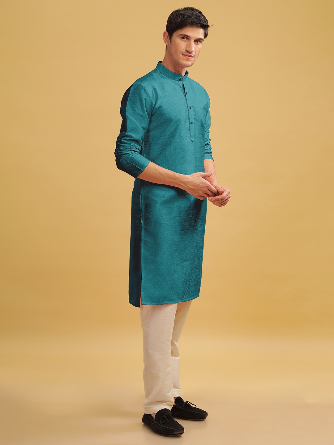 

Anouk Men Ethnic Self Design Kurta, Green