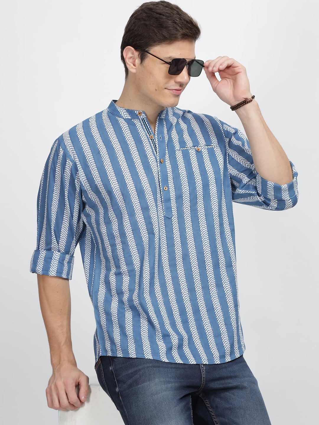 

Anouk Striped Mandarin Collar Cotton Straight Short Kurta, Blue