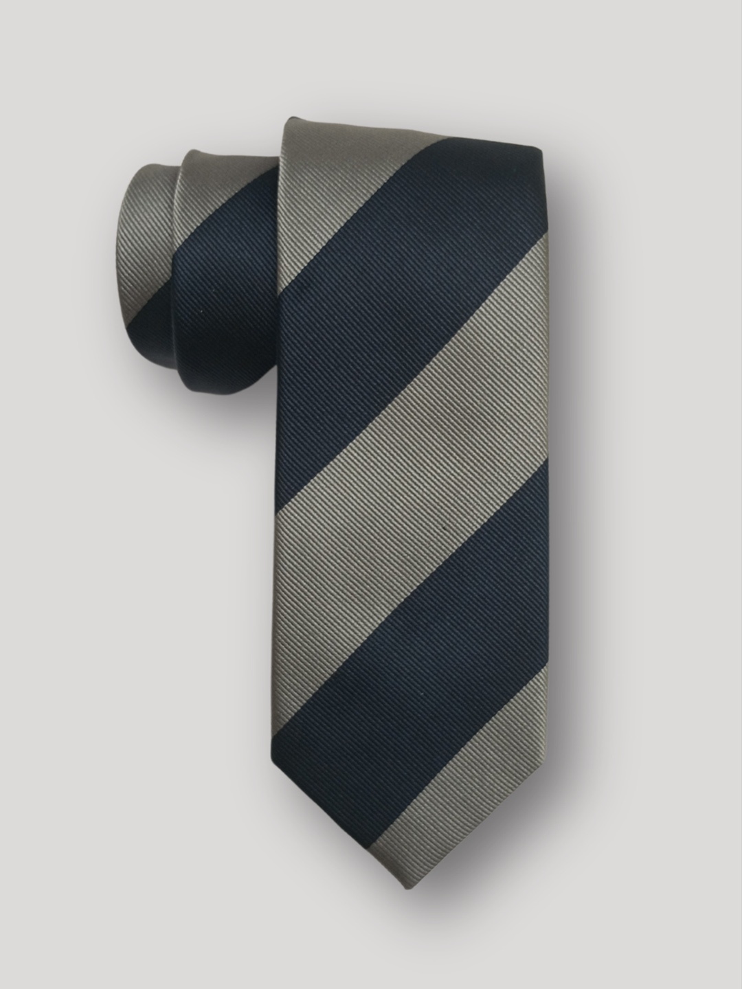 

The Tie Hub Men Silk Striped Broad Tie, Blue