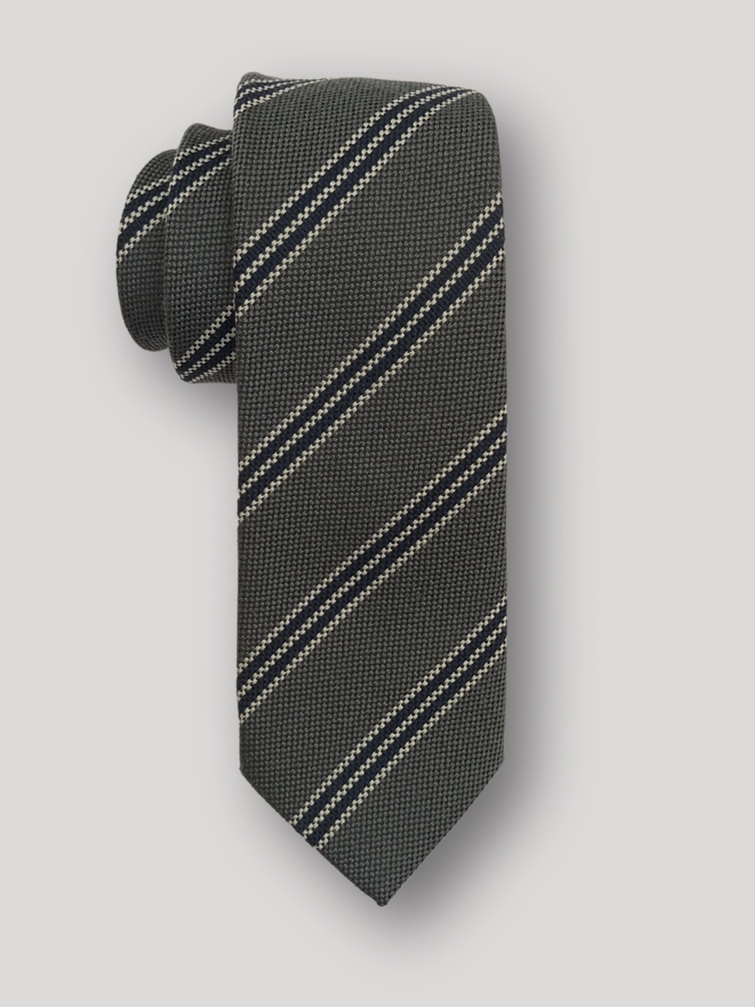 

The Tie Hub Men Striped Silk Broad Tie, Grey