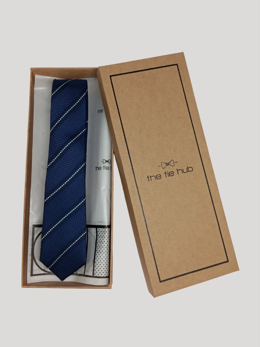 

The Tie Hub Men Striped Silk Broad Tie, Blue