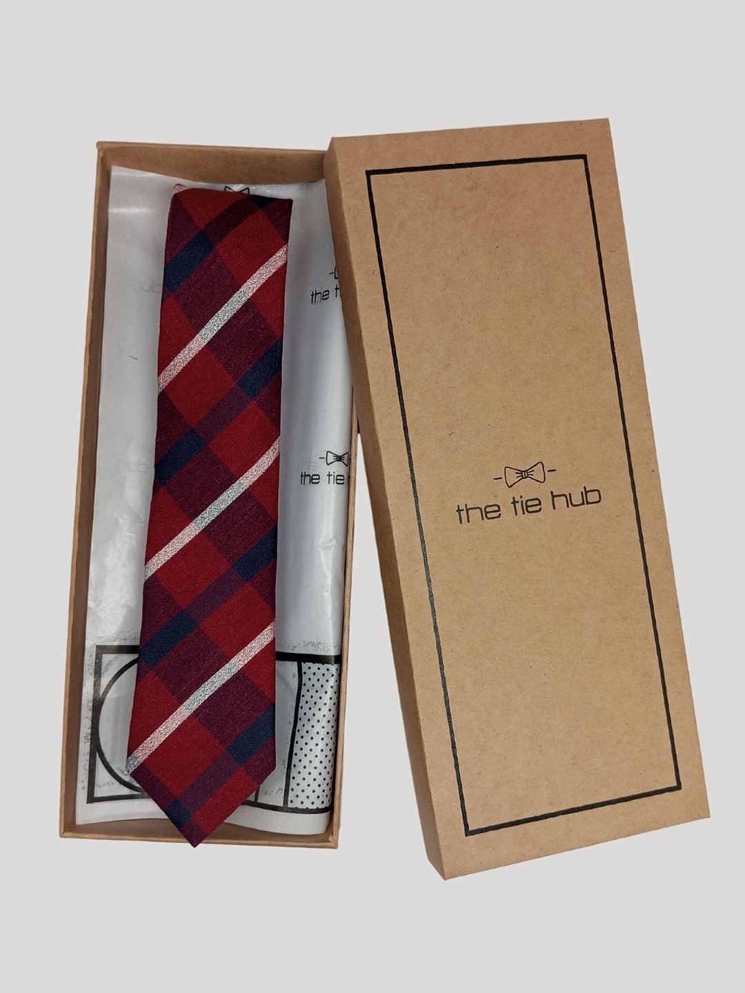 

The Tie Hub Men Striped Broad Tie, Red