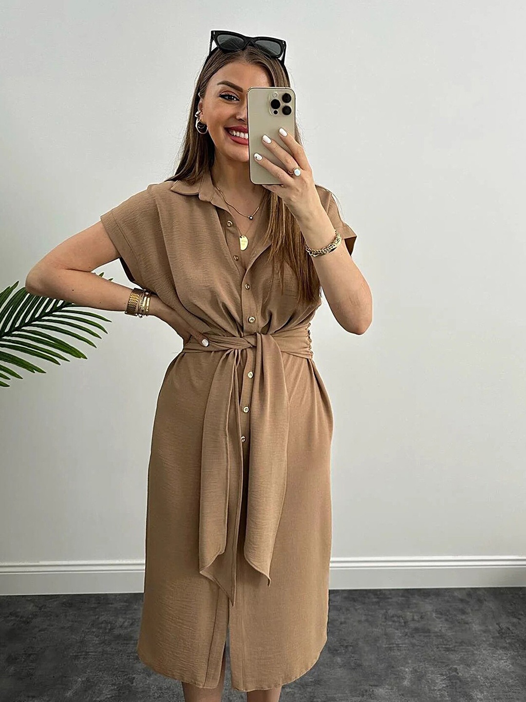 

LULU & SKY Mandarin Collar Short Sleeves Shirt Casual Dress, Brown