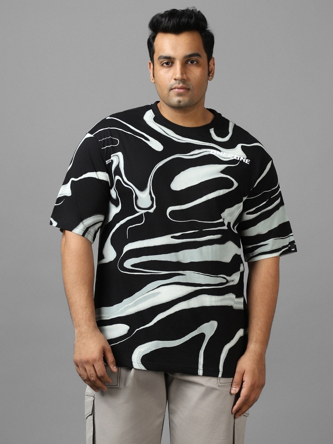 

Bewakoof Plus Abstract Printed T-shirt, Black