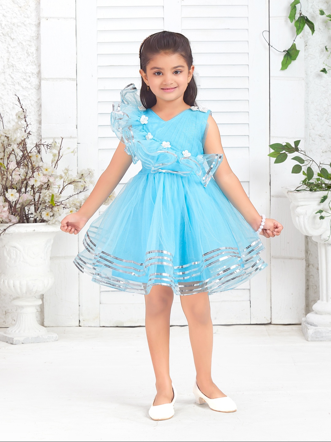 

Aarika Girls V-Neck Sleeveless Flared Net Fit & Flare Dress, Turquoise blue