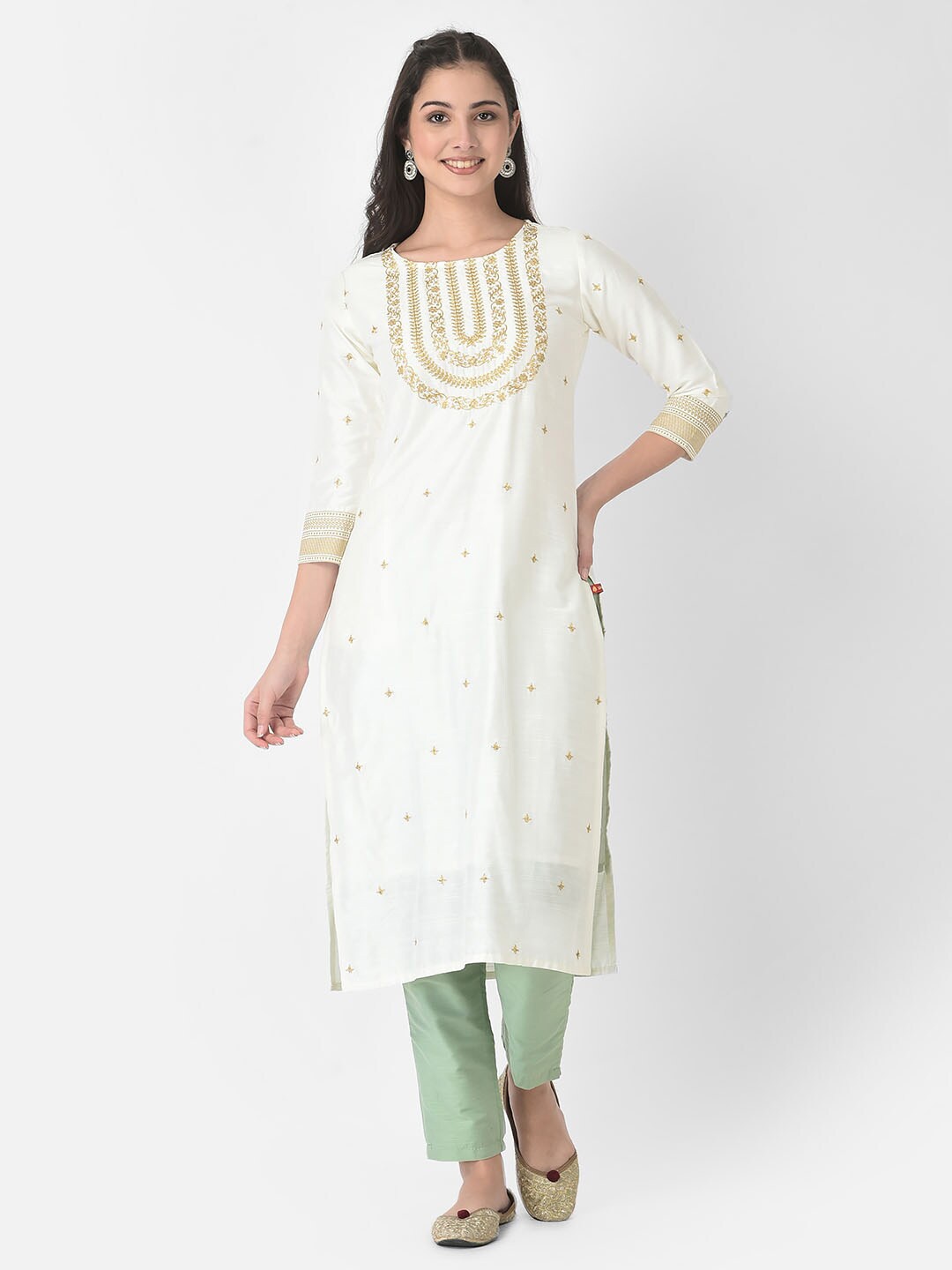 

Span Floral Embroidered Sequinned Silk Straight Kurta, White