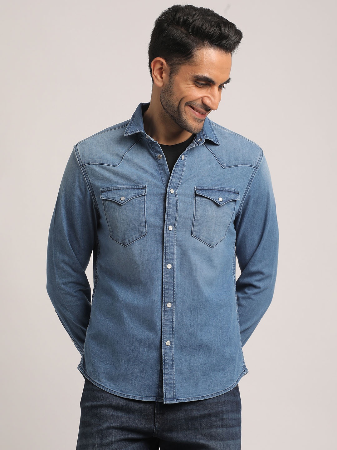 

EVERBLUE Men Blue Opaque Casual Shirt