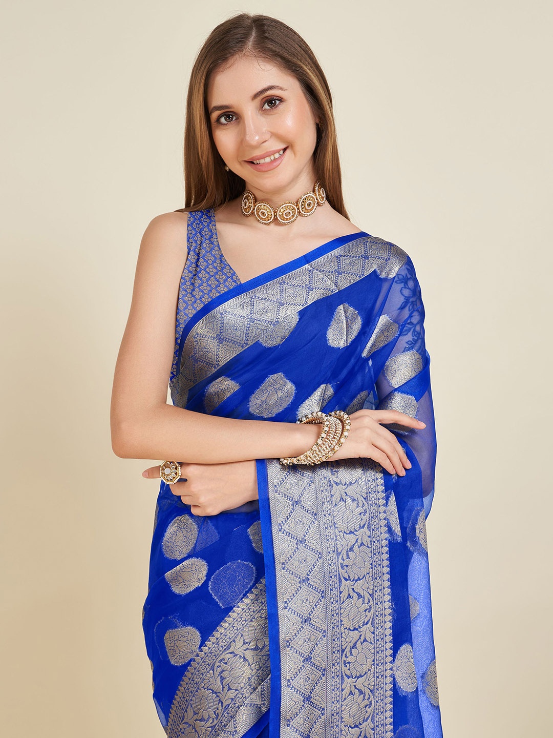 

NIWAA Blue & Gold-Toned Woven Design Zari Organza Banarasi Saree