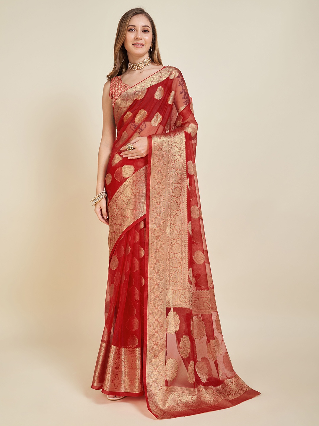 

NIWAA Red & Gold-Toned Woven Design Zari Organza Banarasi Saree