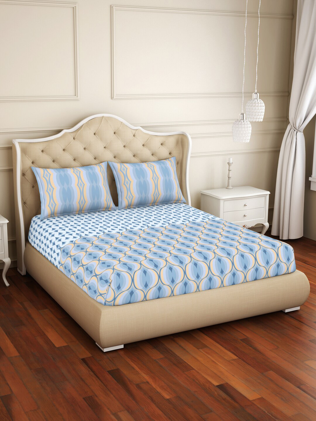 

Welspun Blue & White Geometric Printed 144 TC King Bedsheet Set