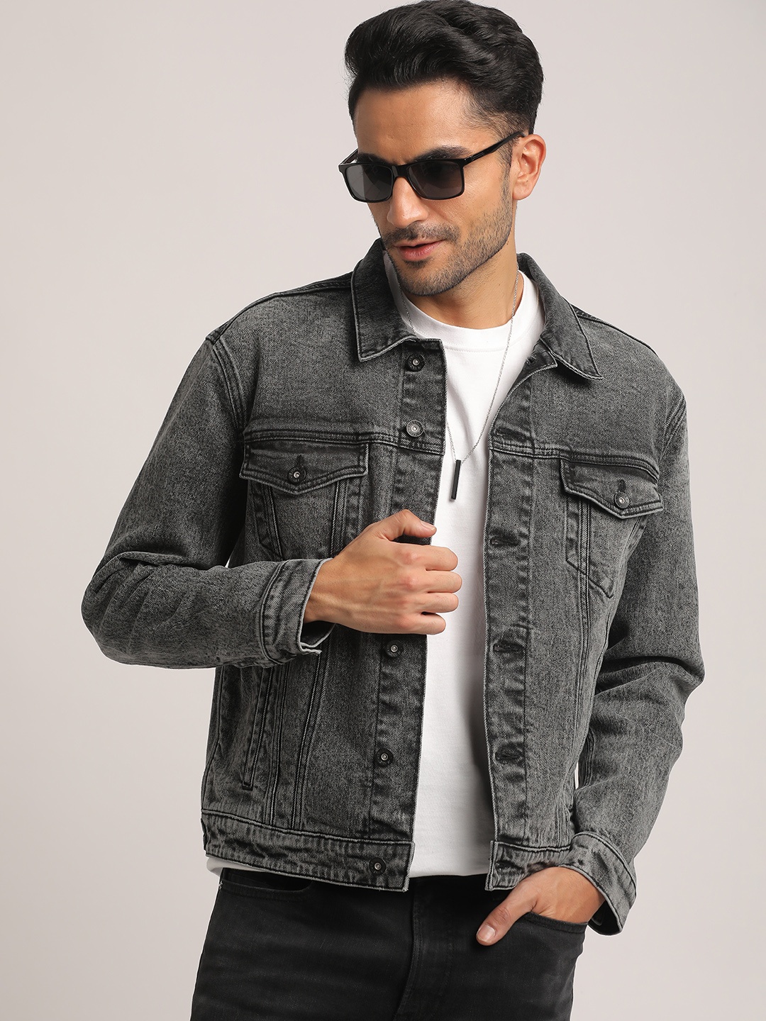 

EVERBLUE Men Classic Black Cotton Stretch Denim Jacket