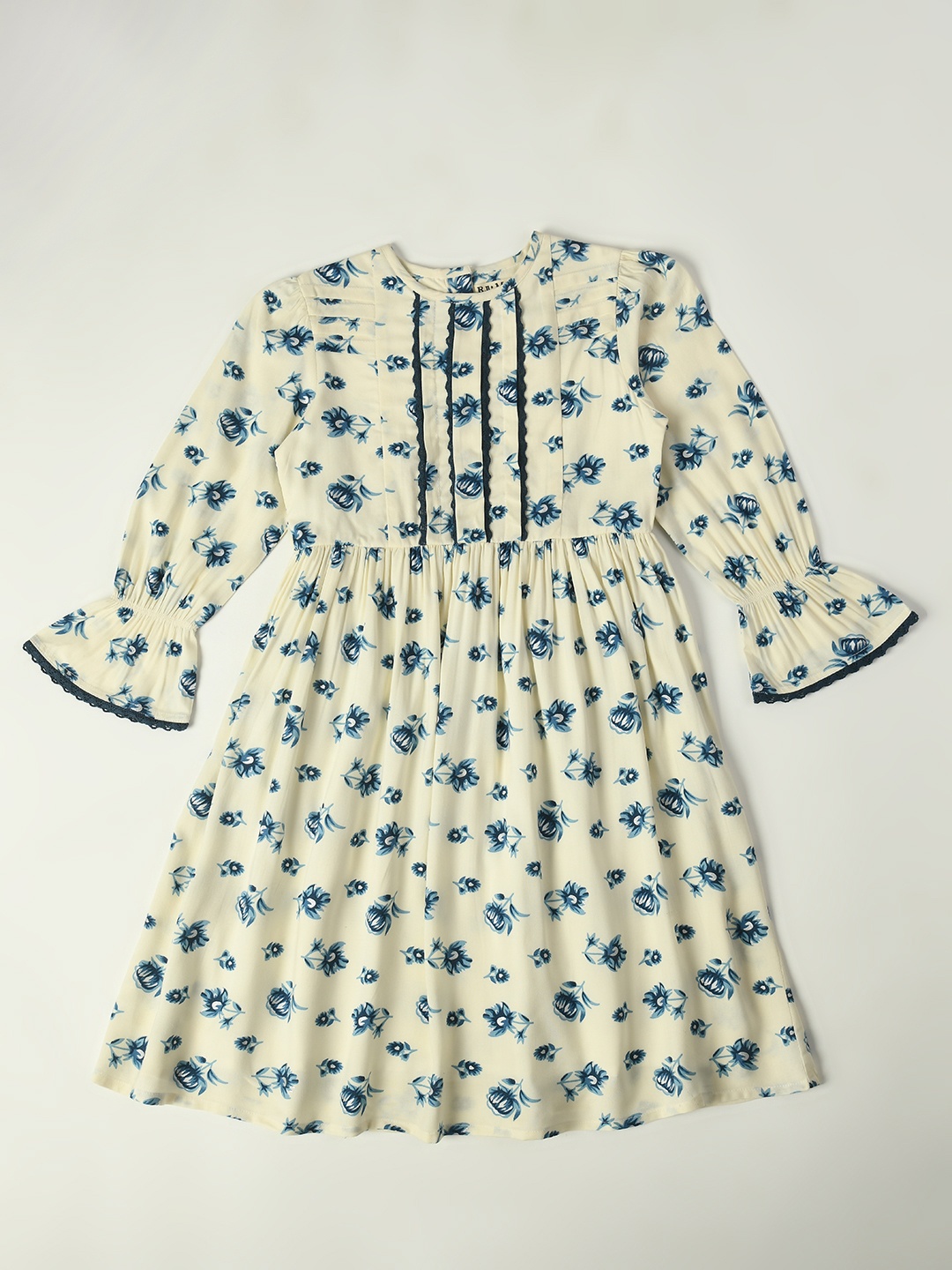 

Bella Moda Girls Floral Print Bell Sleeve Fit & Flare Dress, Cream