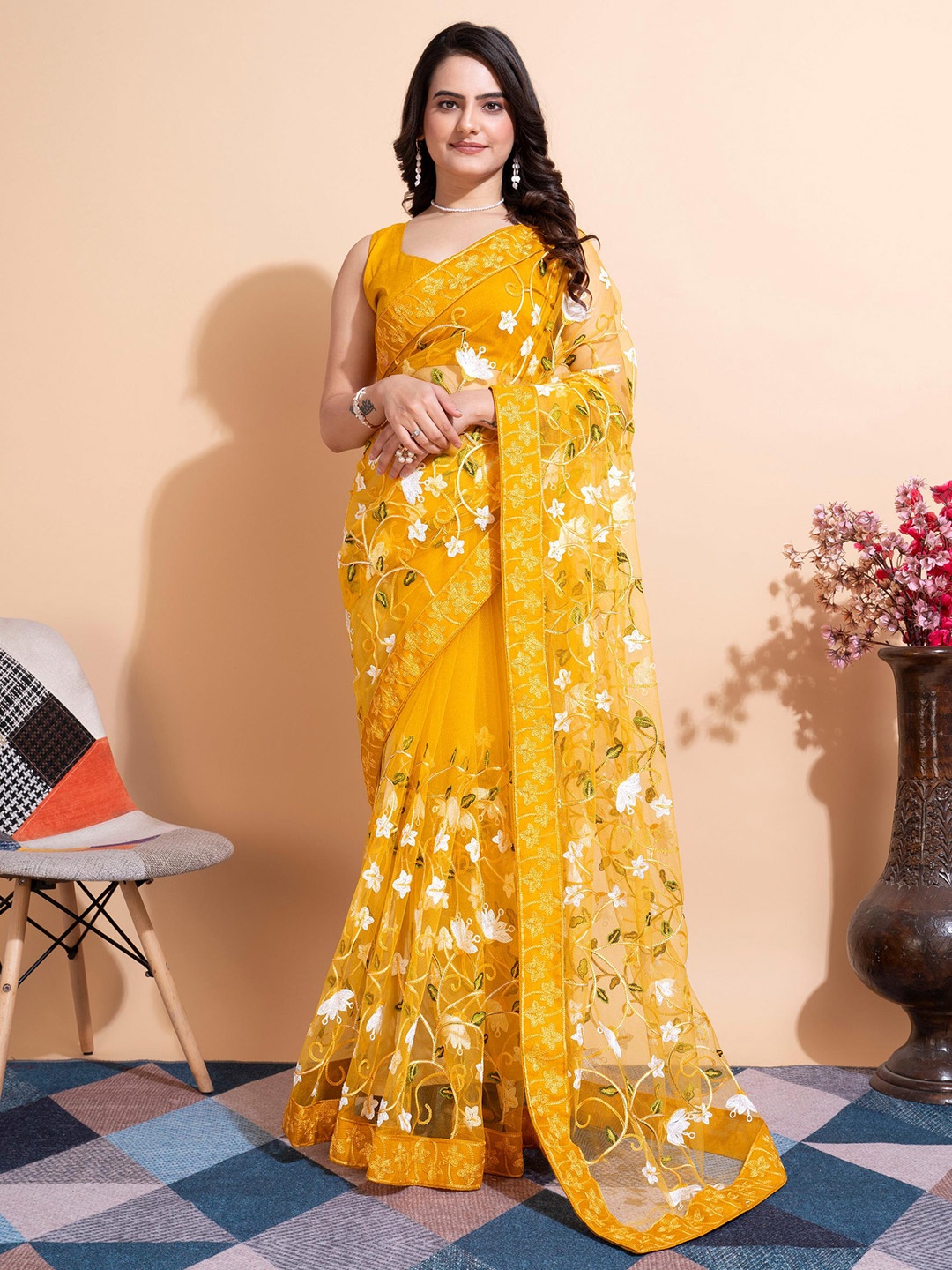 

HERE&NOW Yellow & White Floral Embroidered Net Saree