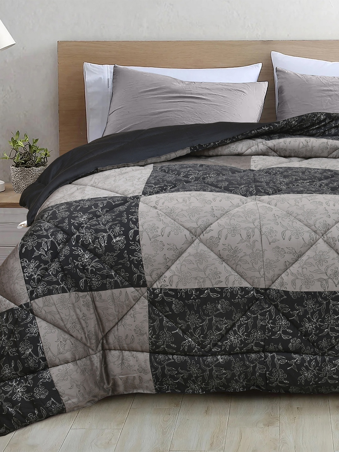 

LINENWALAS Happy Sleeping Grey & Black Floral Mild Winter 300 GSM Double Bed Comforter, Grey melange
