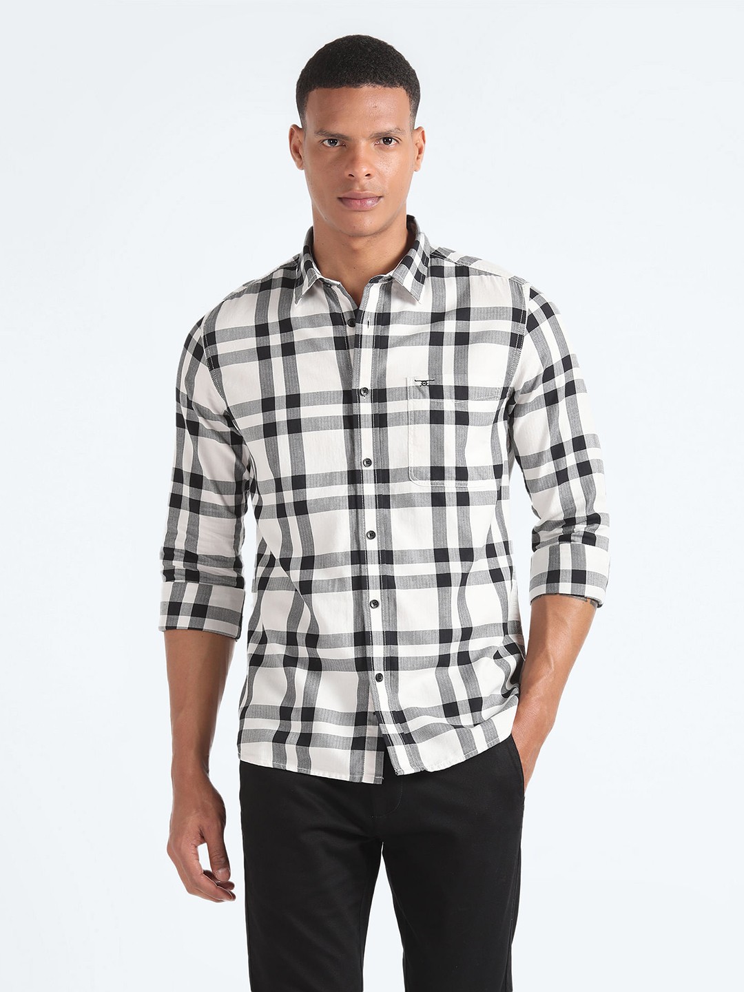 

Flying Machine Checked Spread Collar Roll Up Sleeves Pure Cotton Casual Shirt, Black