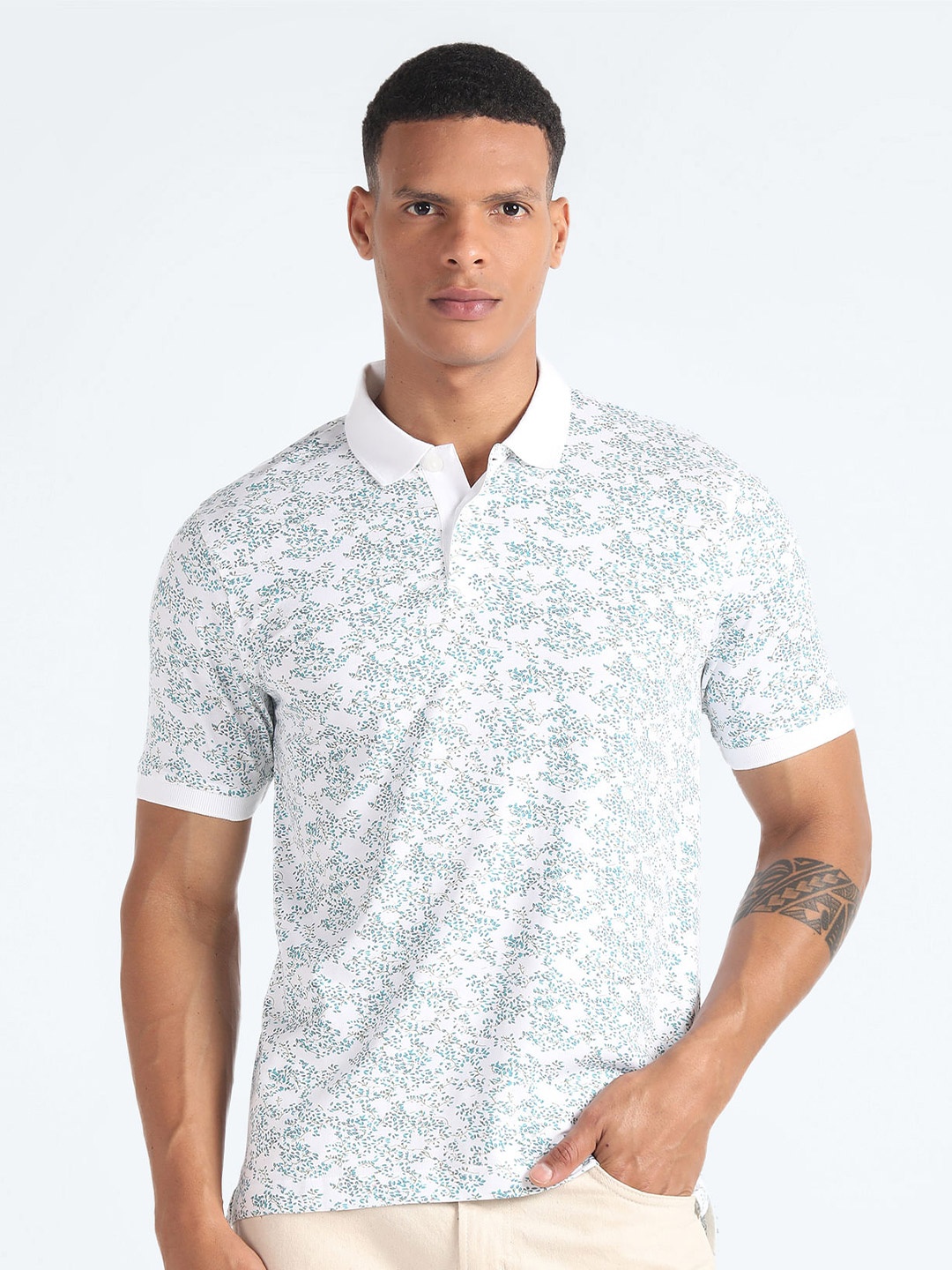 

Flying Machine Floral Printed Polo Collar Pockets T-shirt, White