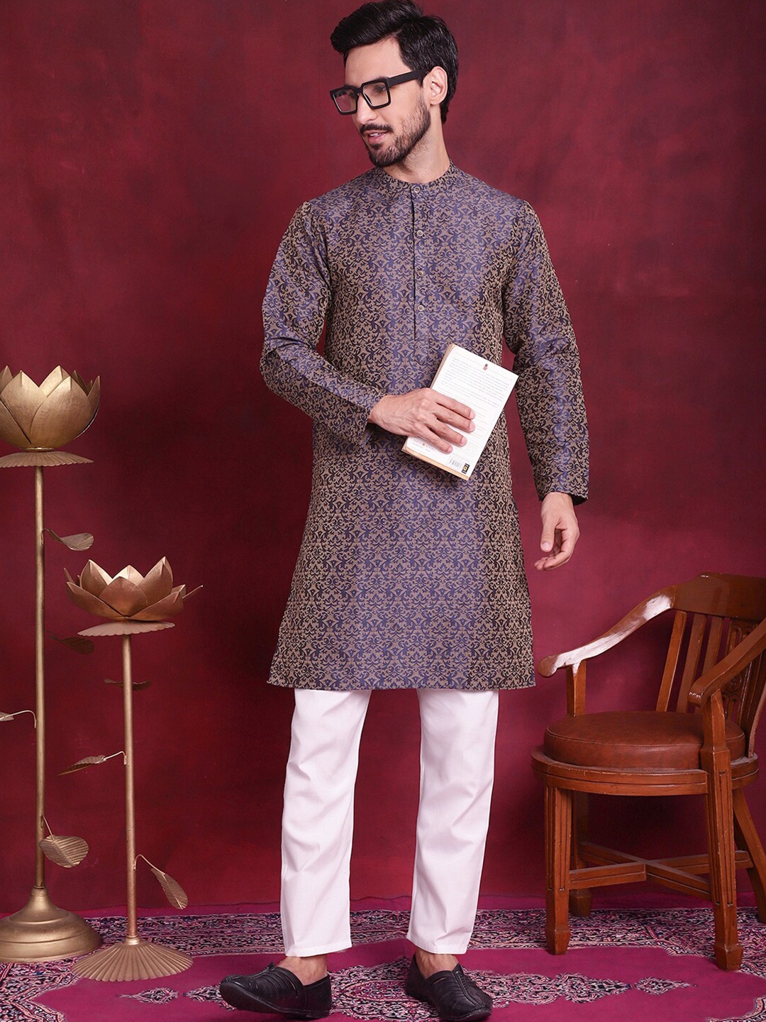 

Anouk Mandarin Collar Regular Straight Kurta with Pyjama, Navy blue