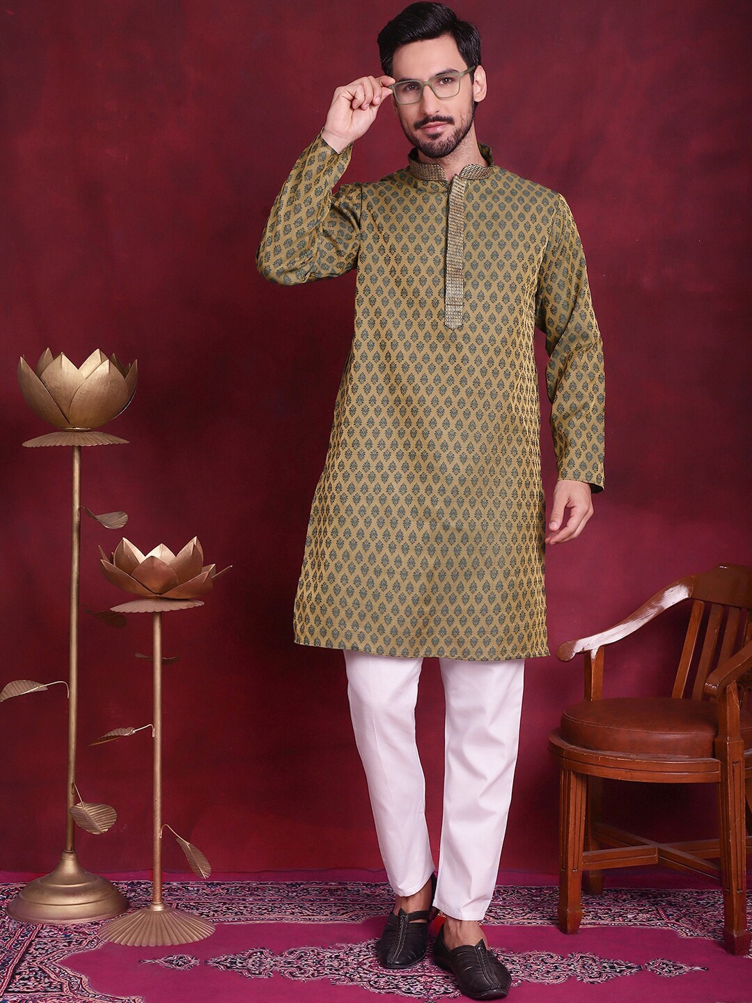 

Anouk Olive Green Ethnic Motifs Jacquard Woven Design Straight Kurta With Trouser