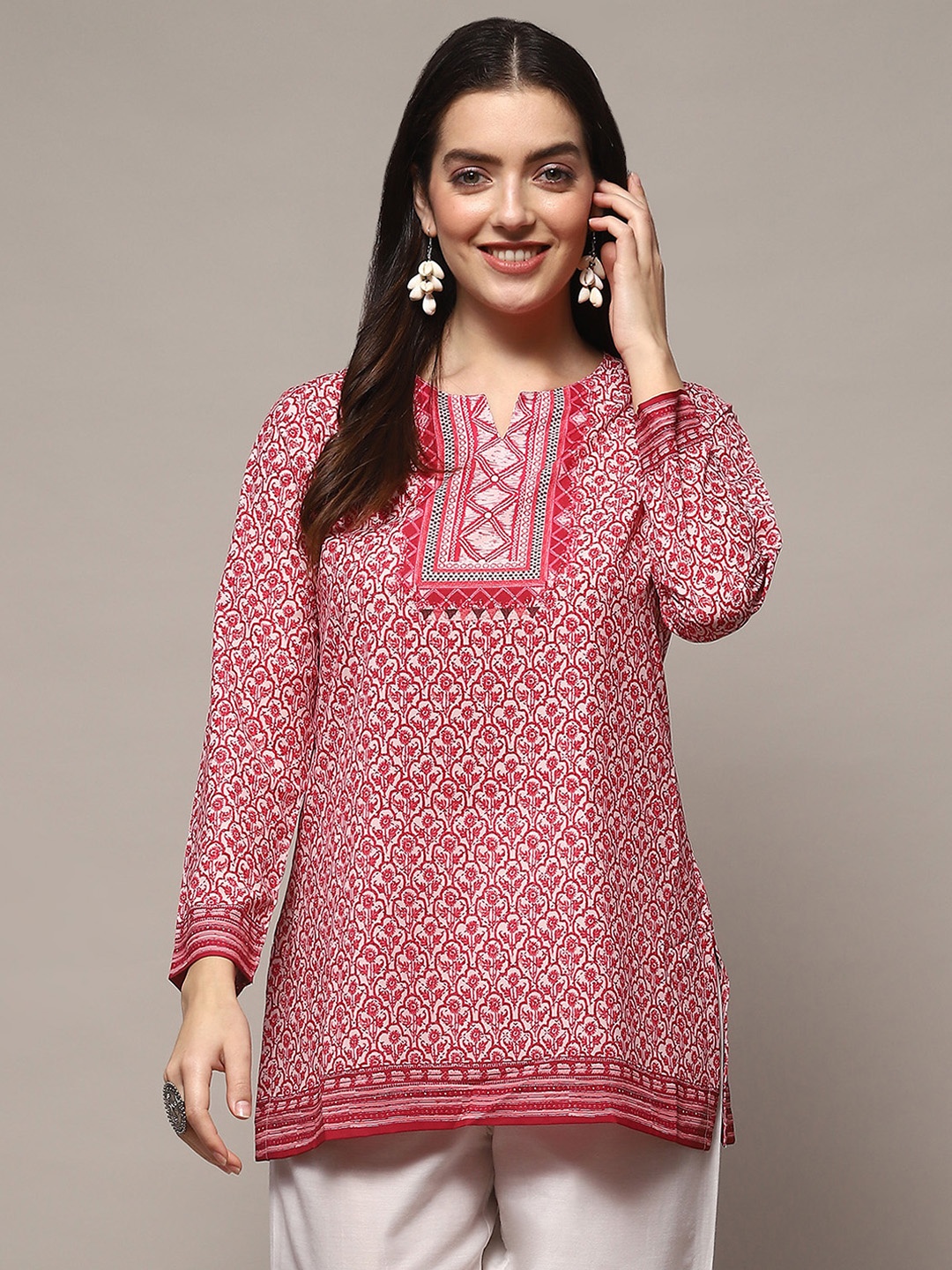 

Biba Floral Printed Notch Neck Kurti, Pink