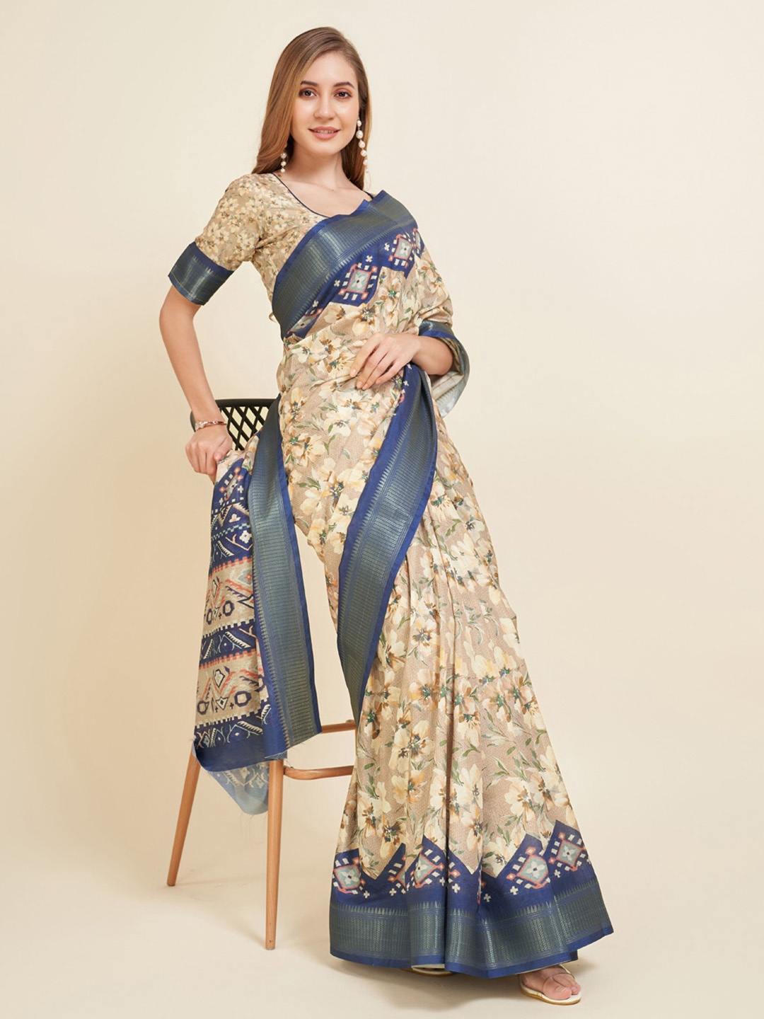 

WINKLECART Floral Zari Silk Designer Block Print Saree, Beige