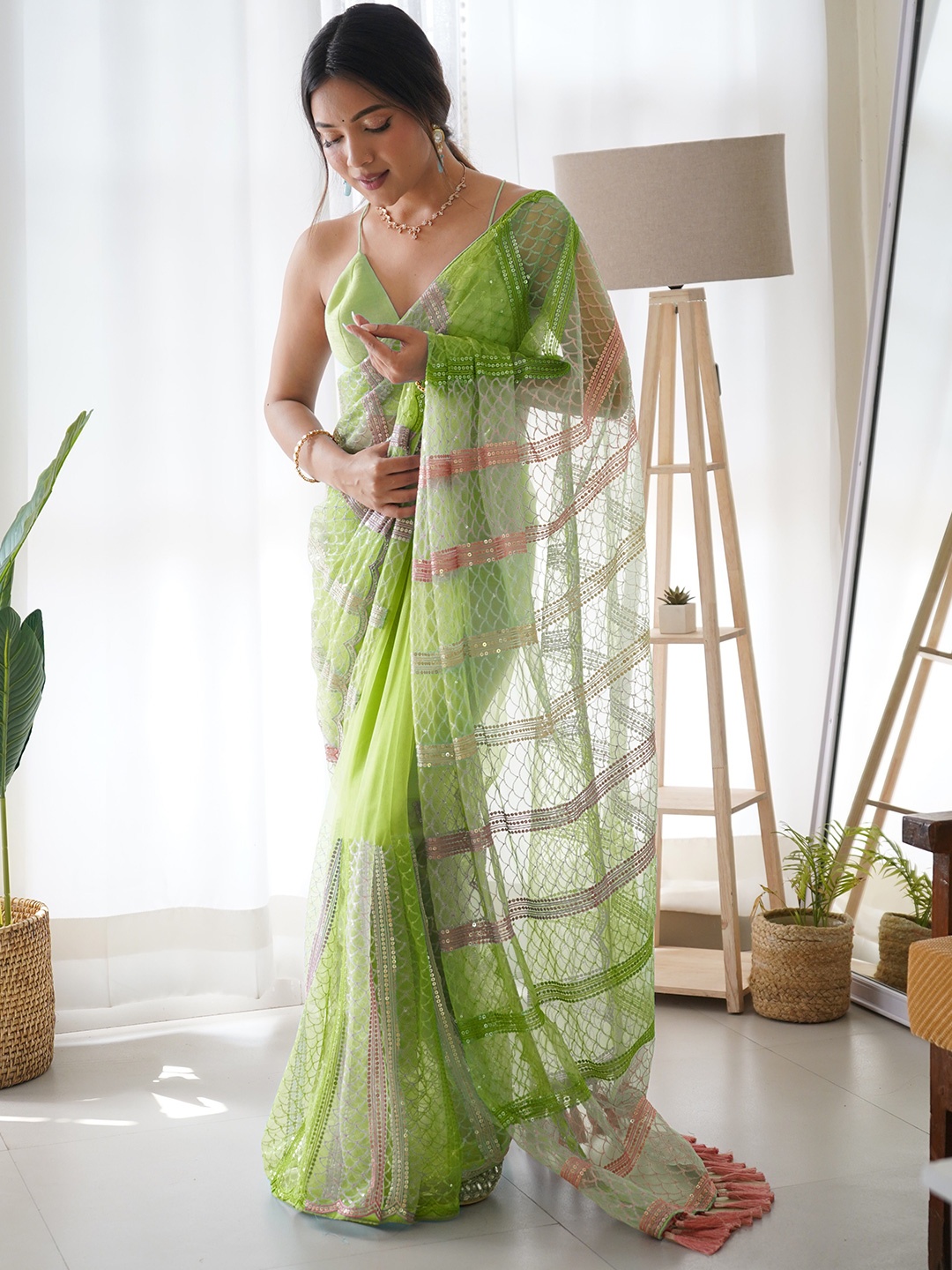

Munir Sequinned Embroidered Embellished Net Saree, Multi