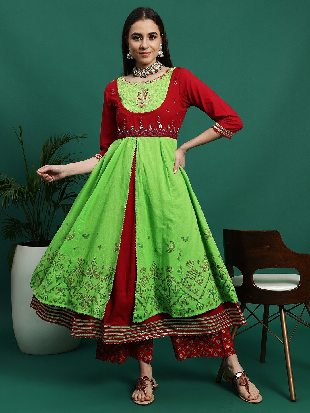 

Sangria Floral Embroidered Sequinned Anarkali Kurta, Red