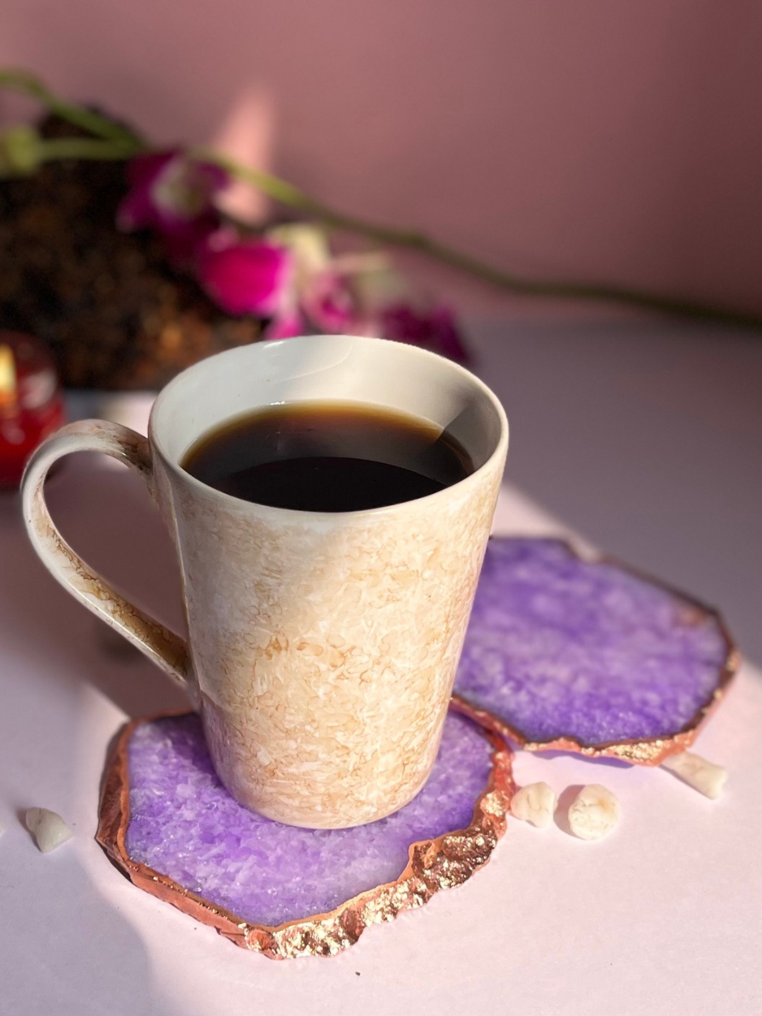 

HOMEARTE 2-Pcs Rose Gold-Plated Purple Textured Crystal Agate Table Coasters