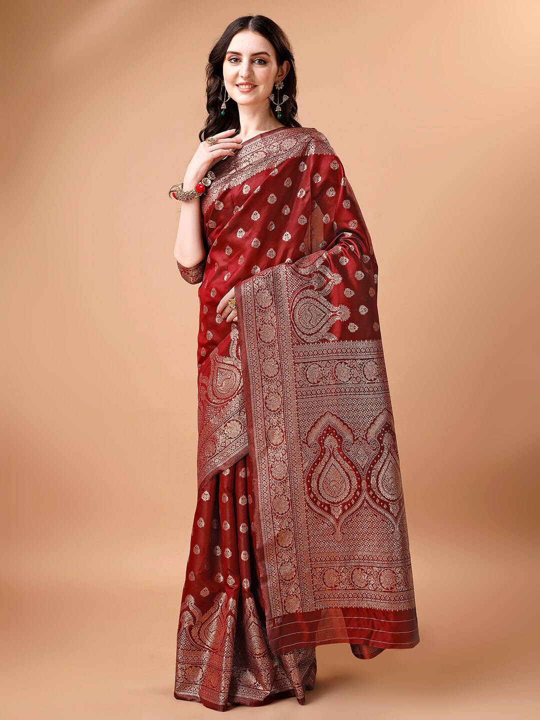 

DIVASTRI Ethnic Motifs Woven Design Zari Banarasi Saree, Maroon