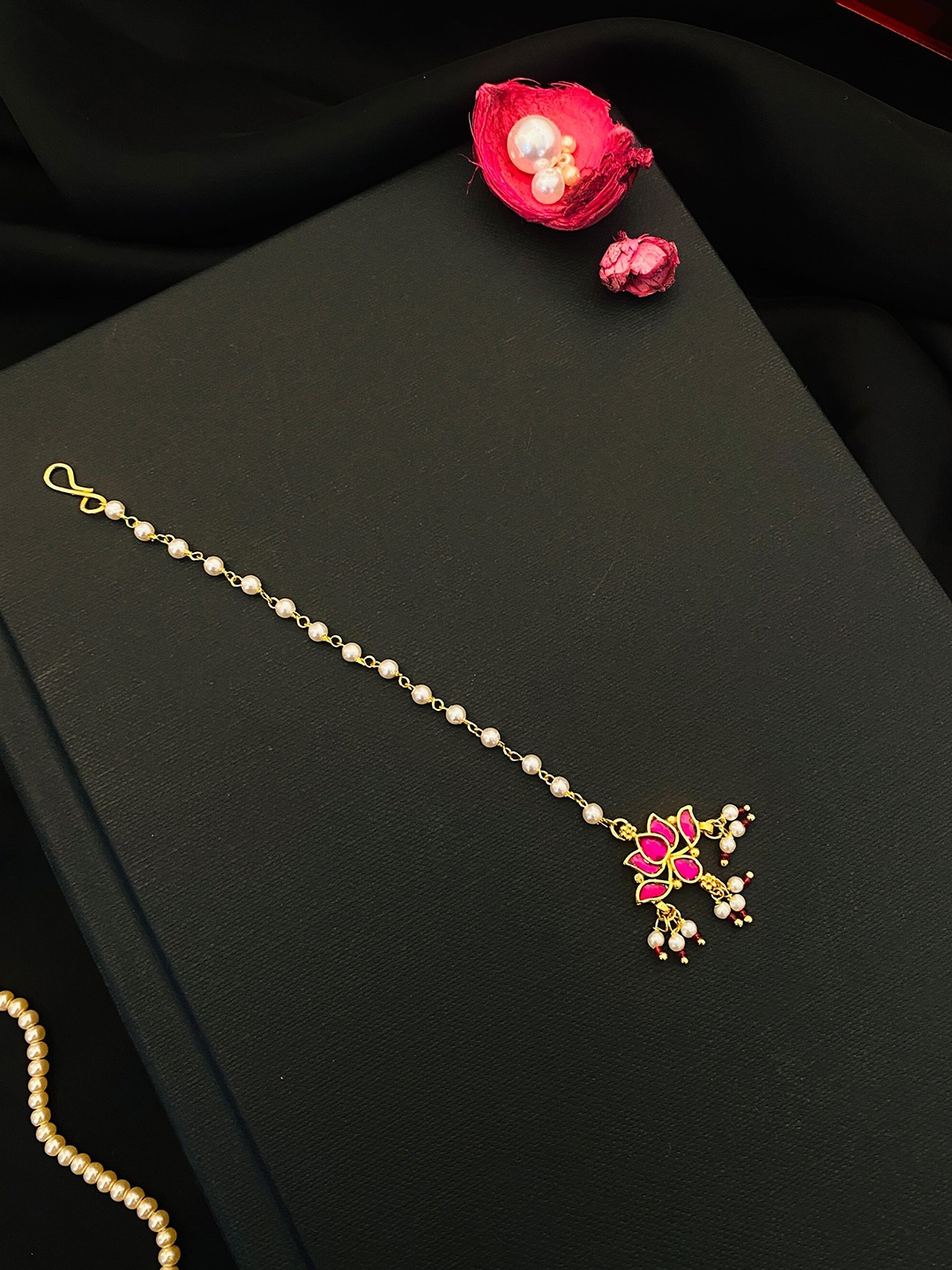 

ABDESIGNS Gold-Plated Kundan-Studded & Beaded Maang Tikka