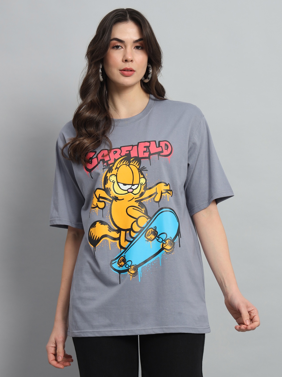 

COLOR CAPITAL Garfield Printed Drop-Shoulder Sleeves Oversized Cotton T-shirt, Metallic
