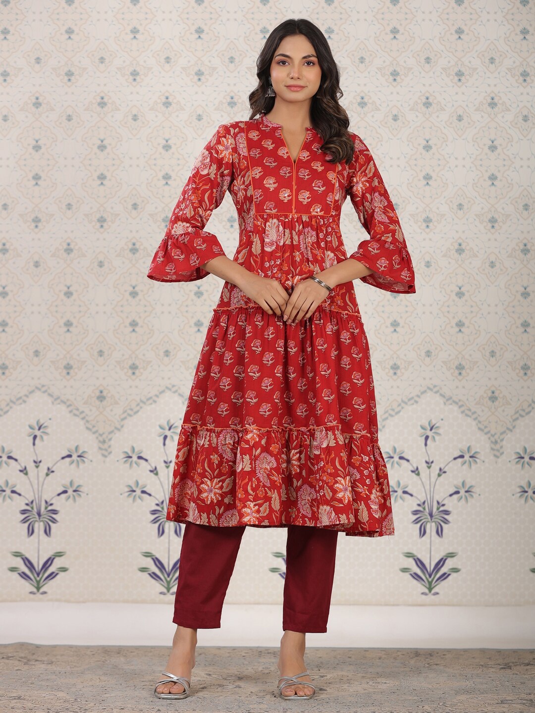 

Ode by House of Pataudi Ethnic Motifs Printed Cotton Tiering Kurta, Red