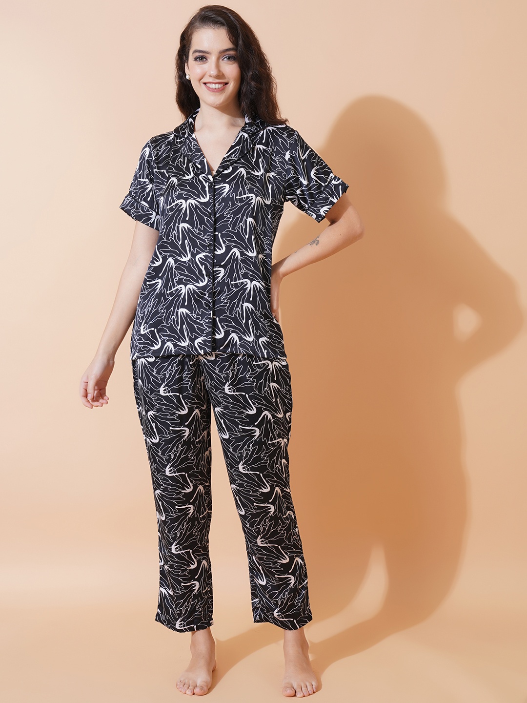 

Fbella Abstract Printed Satin Night suit, Black