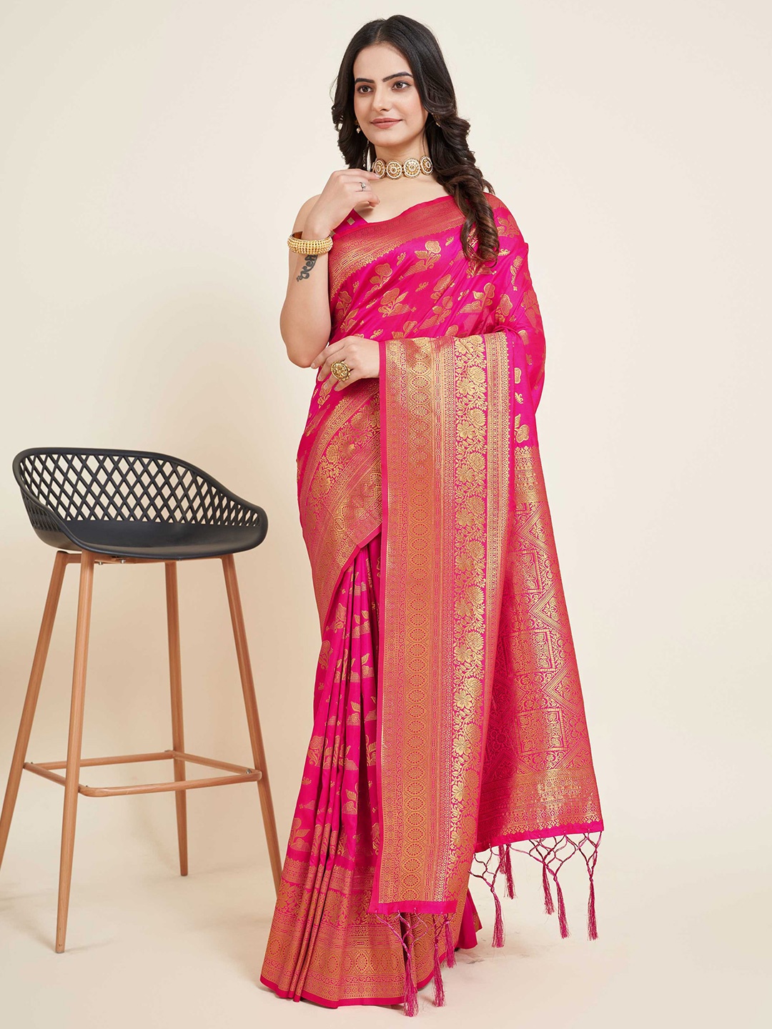 

Mitera Ethnic Motifs Woven Design Zari Banarasi Saree, Pink